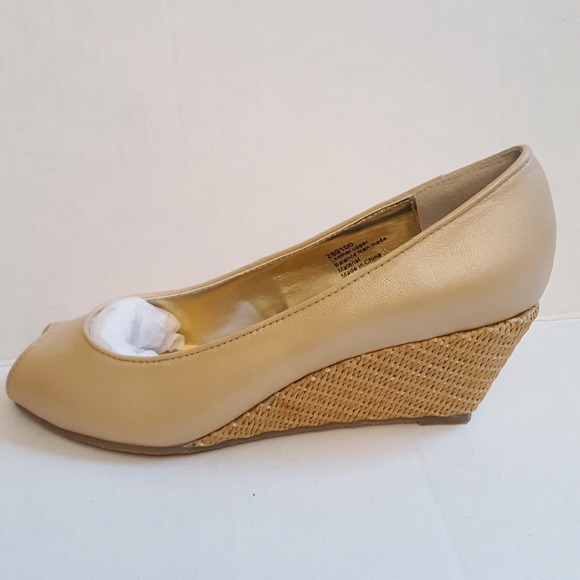 Aj Valenci Shoes - AJ VALENCI Leather Open Toed Nude Wedge Shoes
